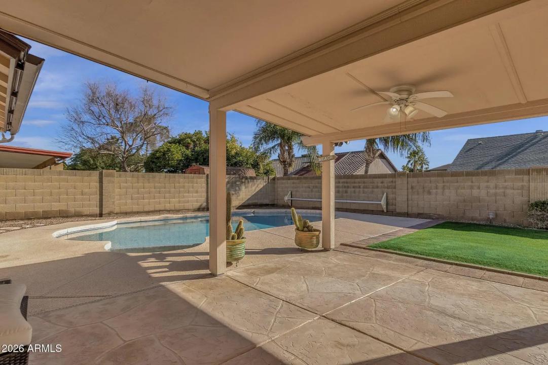 Real Estate Picture 32