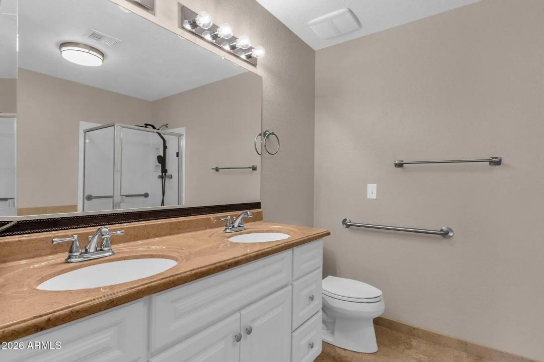 Real Estate Picture 22