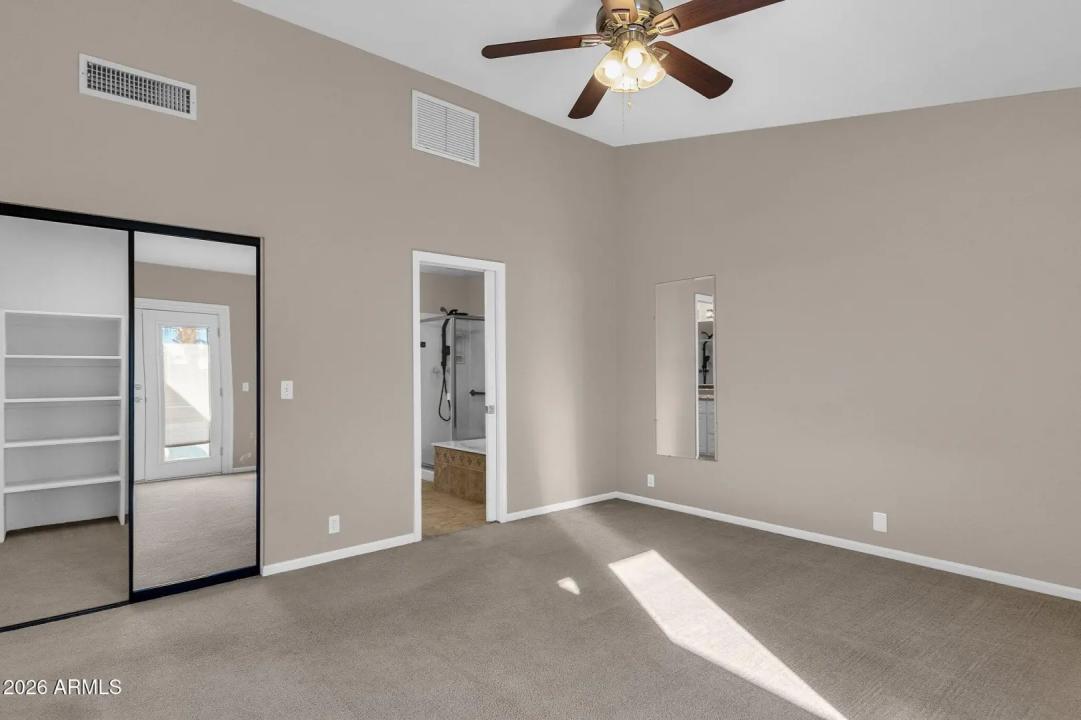 Real Estate Picture 19