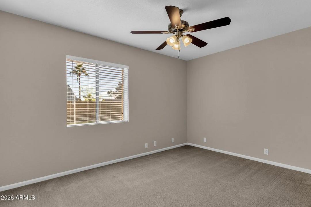 Real Estate Picture 23