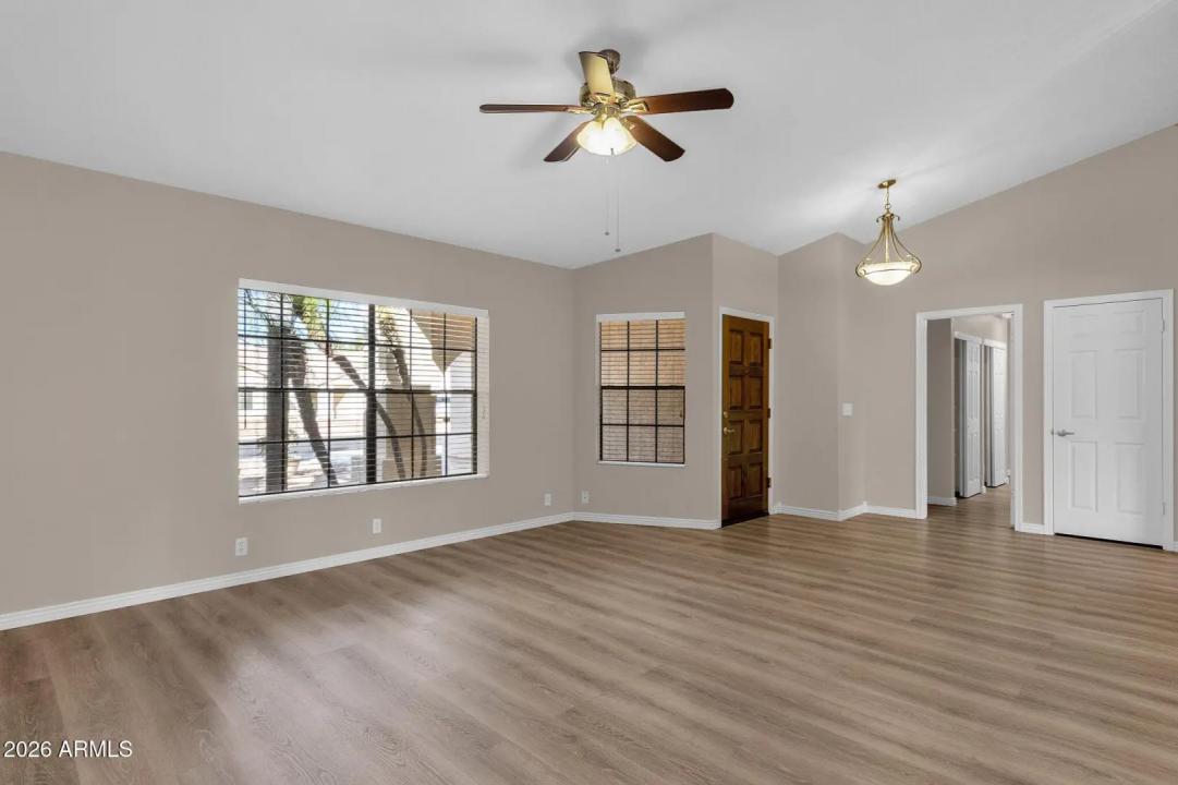 Real Estate Picture 10