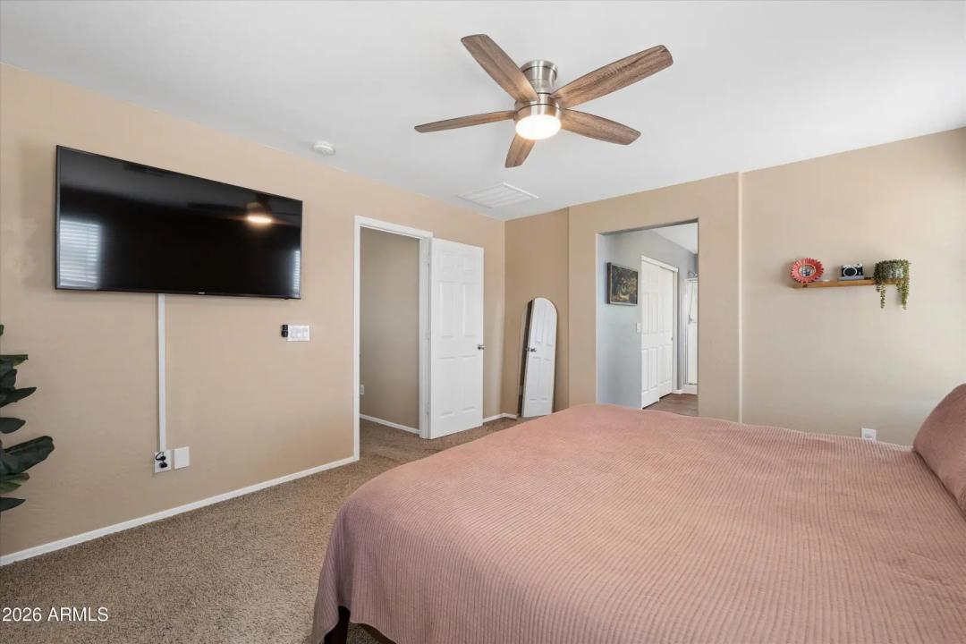 Real Estate Picture 13
