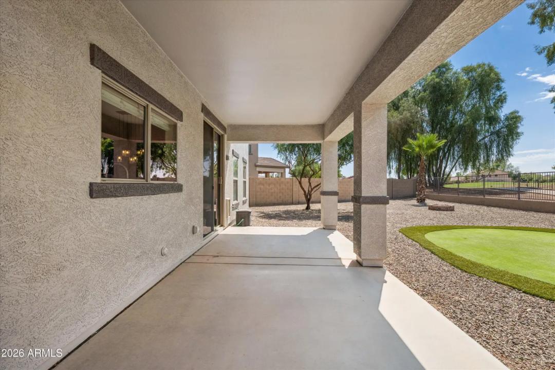 Real Estate Picture 22