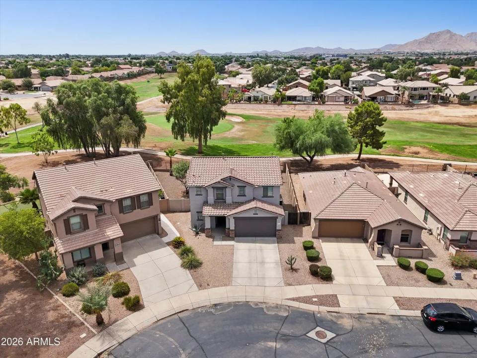 Real Estate Picture 27
