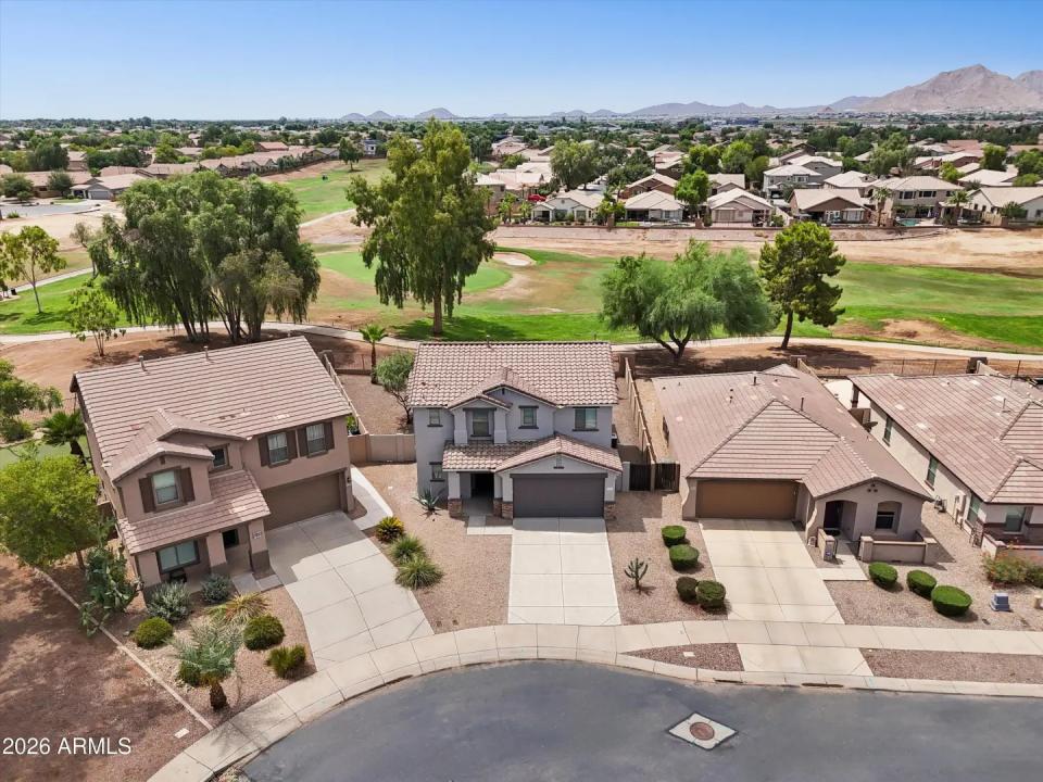 Real Estate Picture 28
