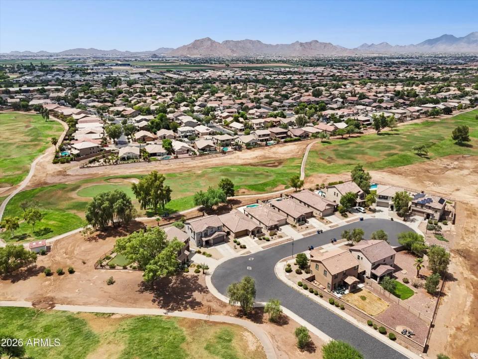 Real Estate Picture 31
