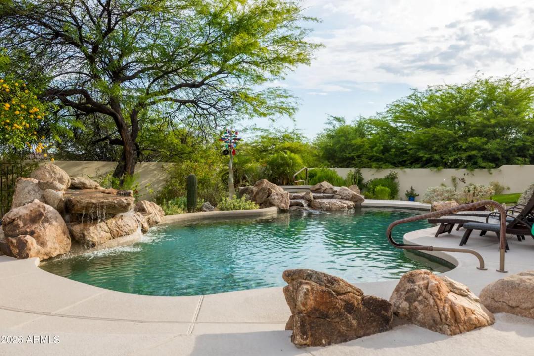 Real Estate Picture 45