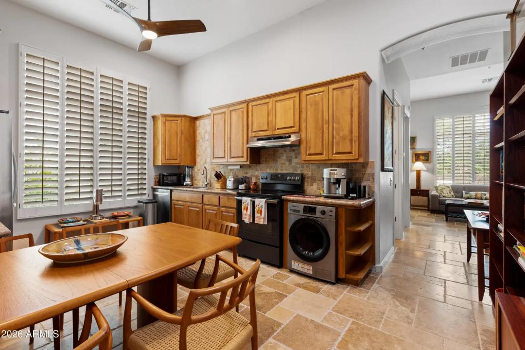 Real Estate Picture 26