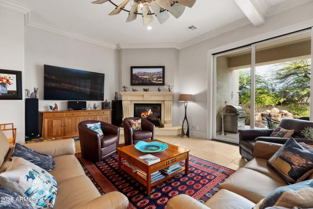 Real Estate Picture 6