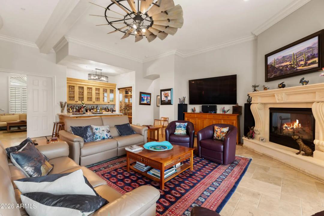 Real Estate Picture 7