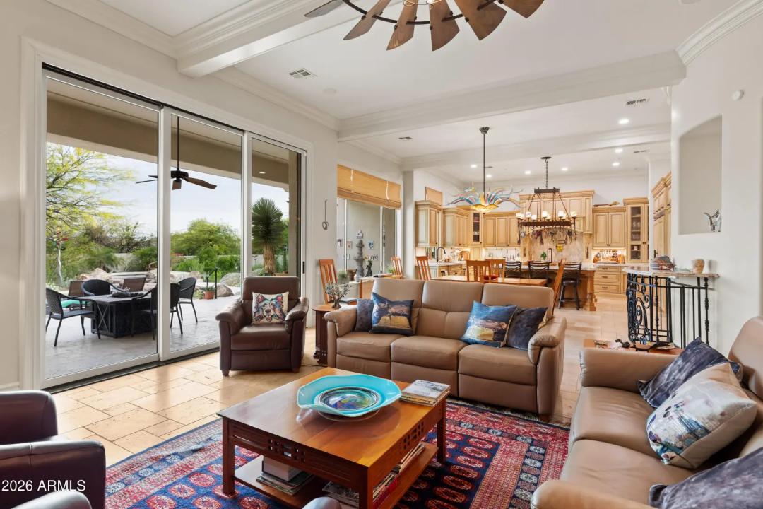 Real Estate Picture 9