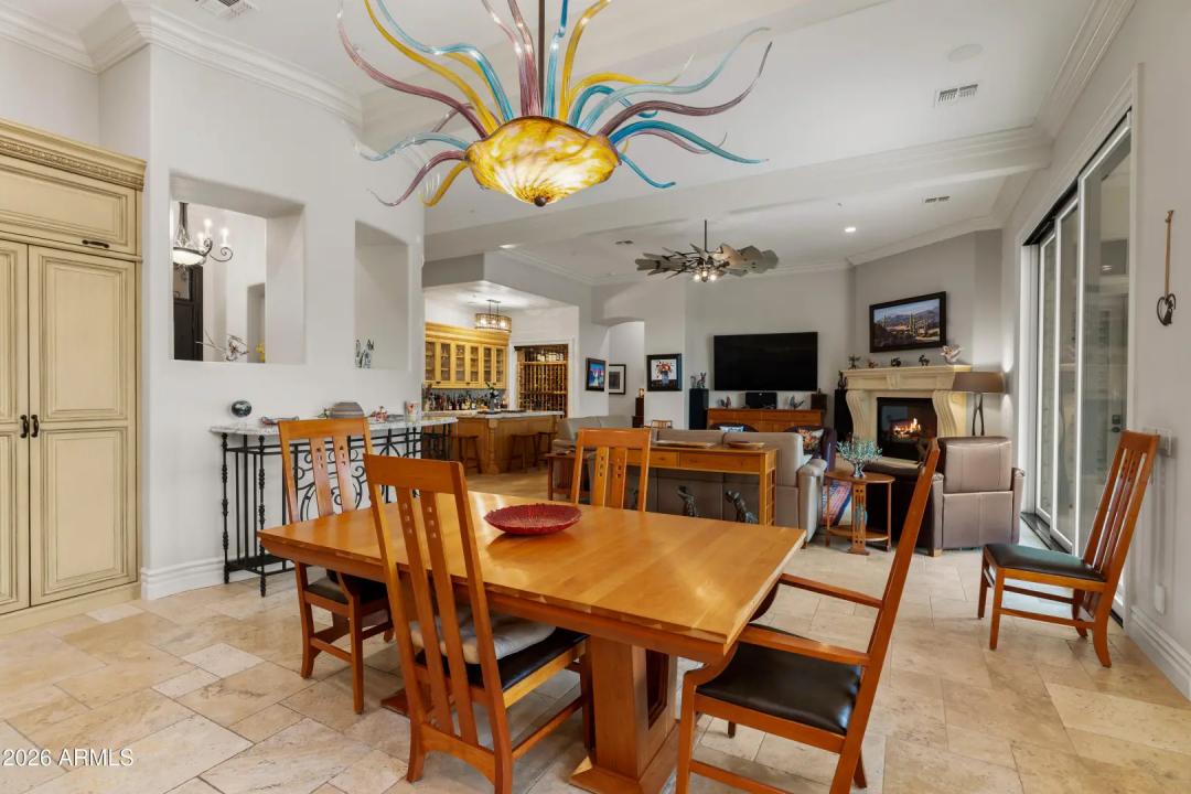 Real Estate Picture 12