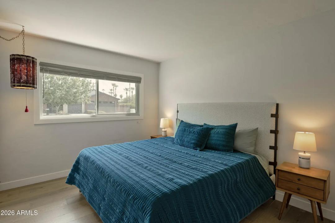 Real Estate Picture 18