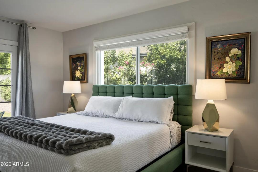 Real Estate Picture 14