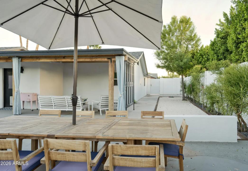 Real Estate Picture 32