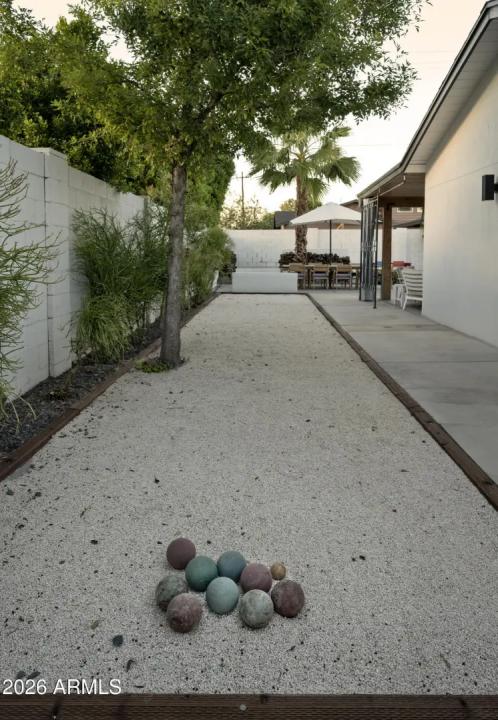 Real Estate Picture 33