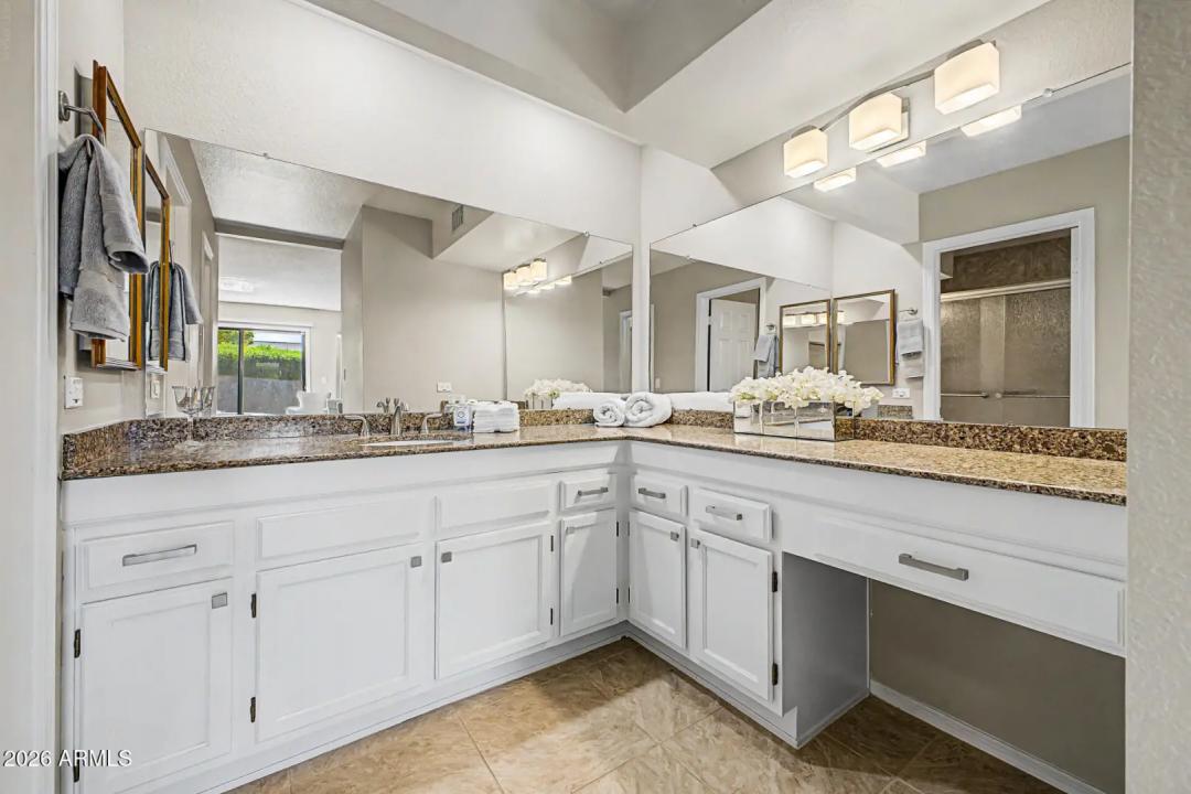 Real Estate Picture 20