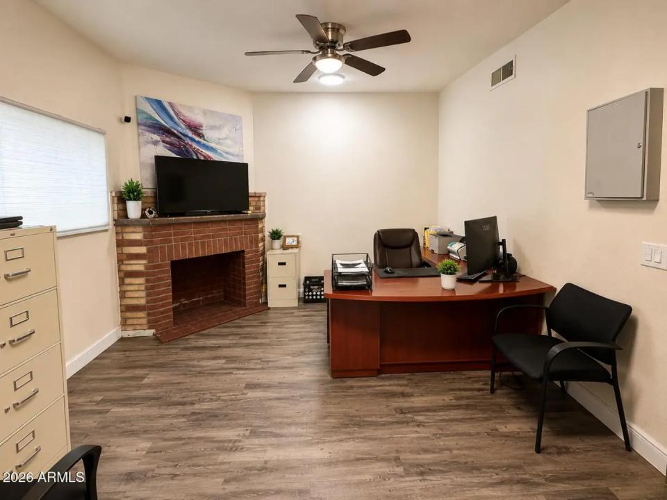 Real Estate Picture 10