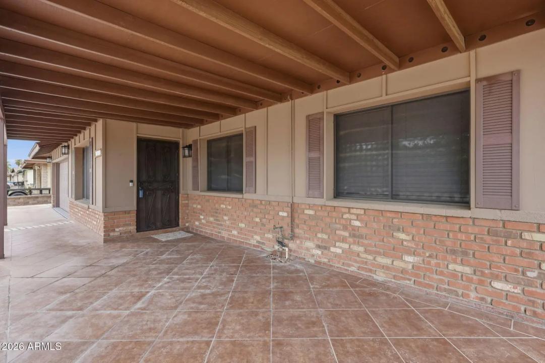 Real Estate Picture 4