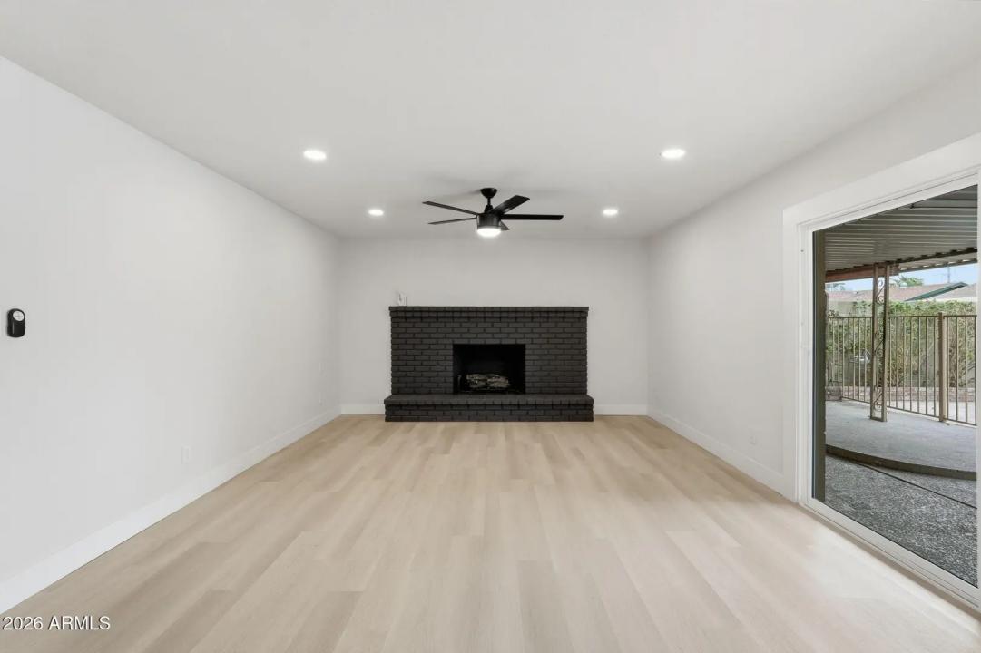 Real Estate Picture 10