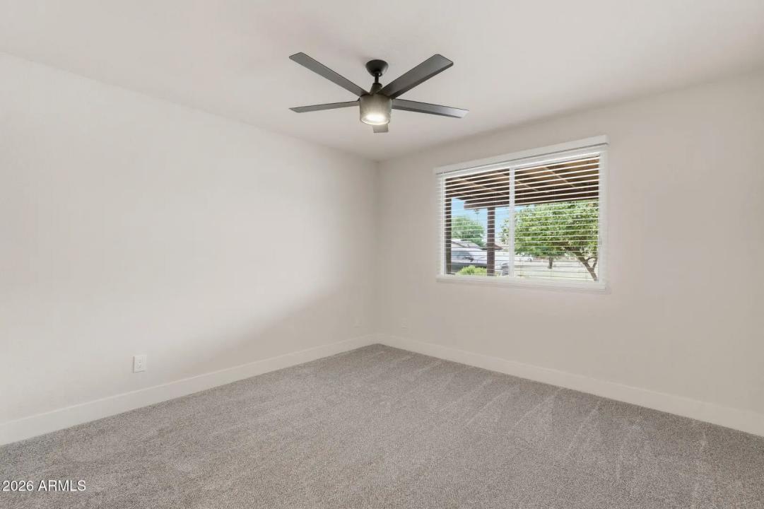 Real Estate Picture 22