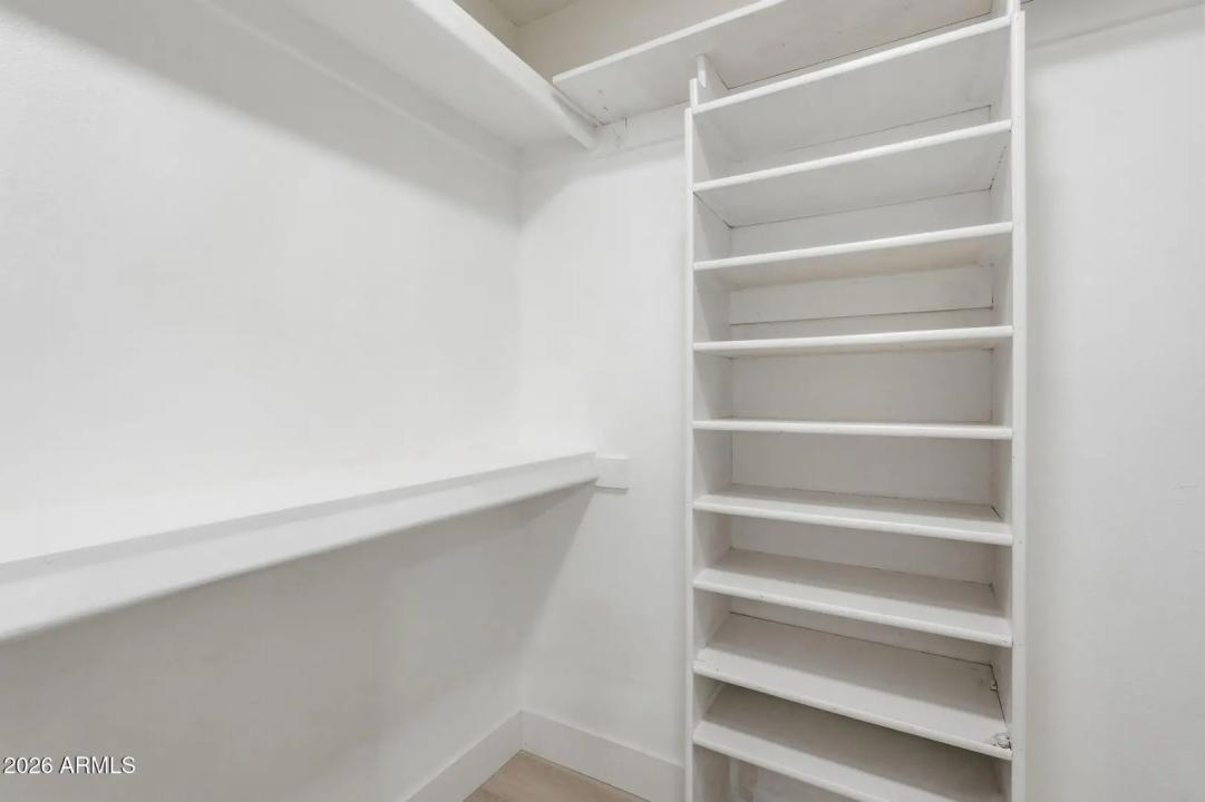 Real Estate Picture 24