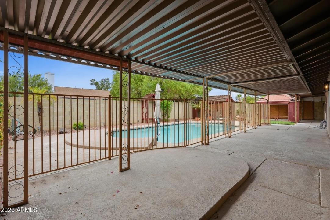 Real Estate Picture 30