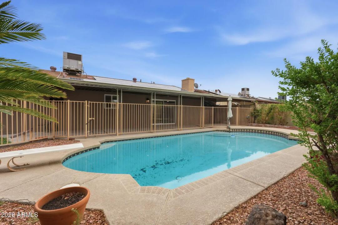 Real Estate Picture 35