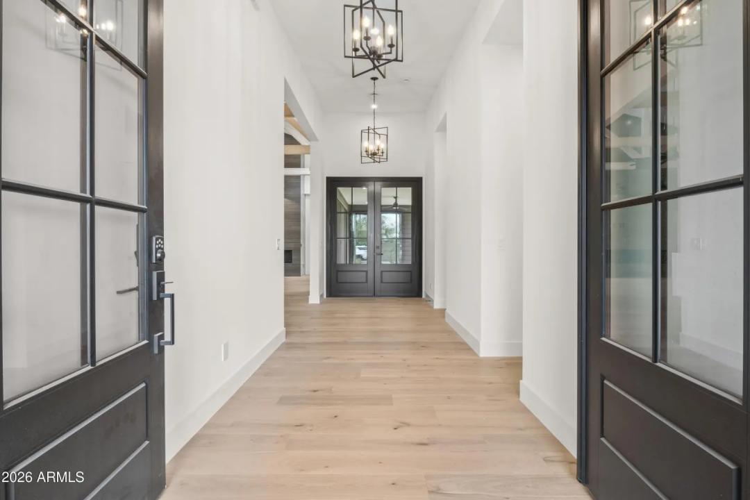 Real Estate Picture 9