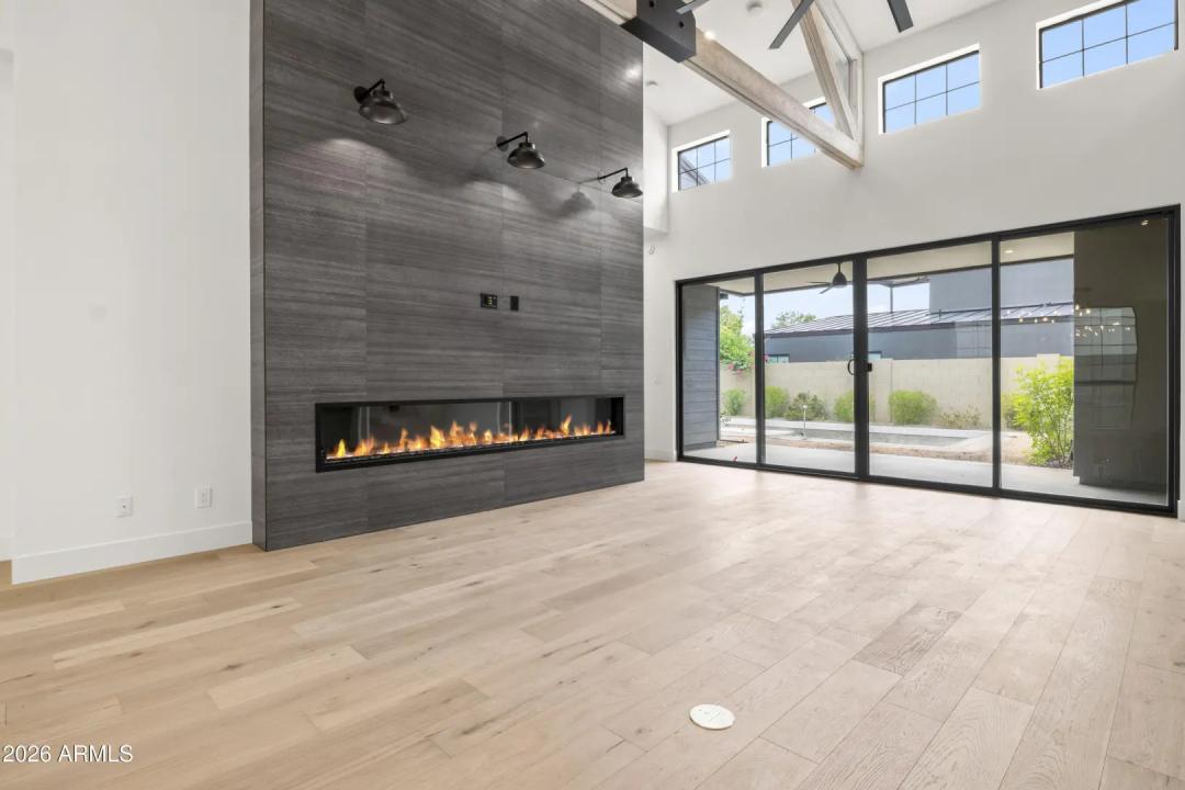 Real Estate Picture 20