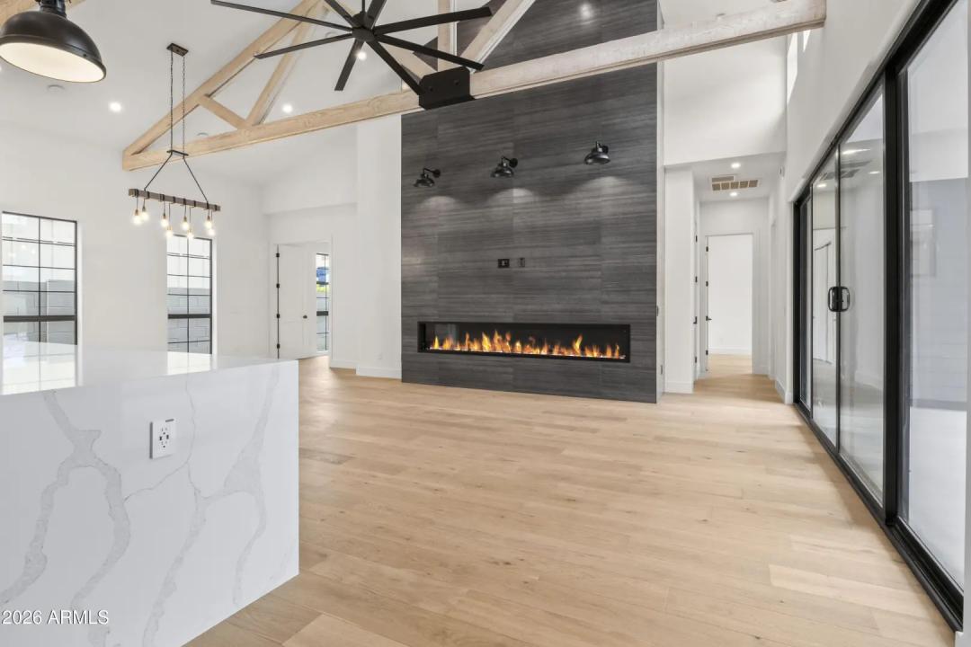 Real Estate Picture 21