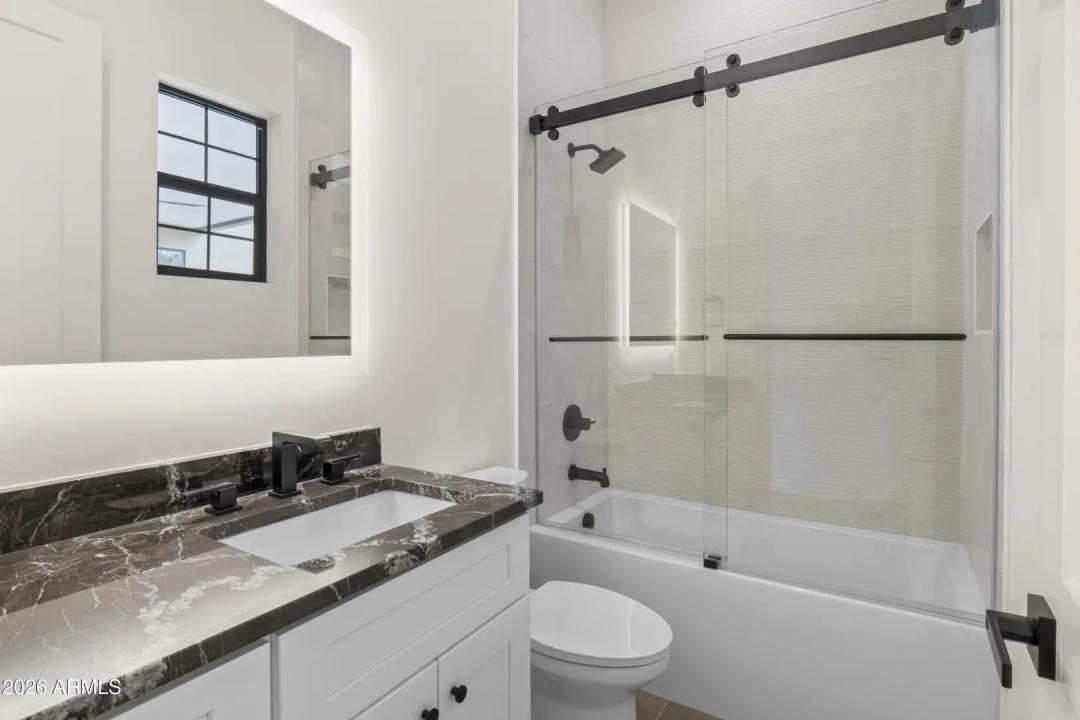 Real Estate Picture 27