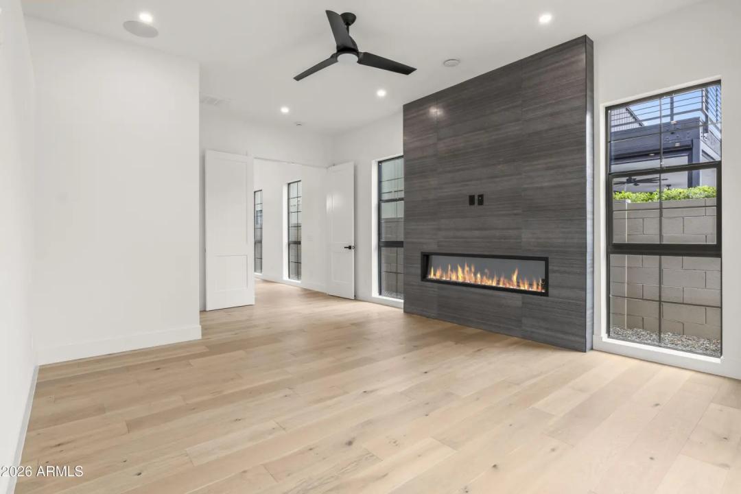 Real Estate Picture 30