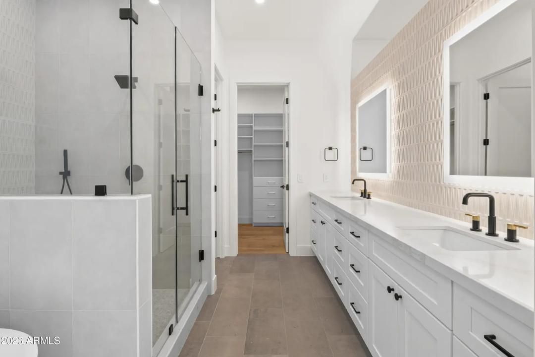 Real Estate Picture 31