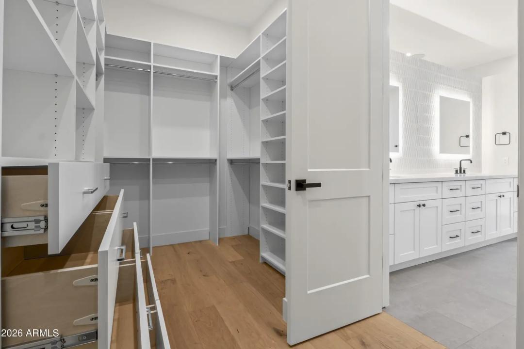 Real Estate Picture 34