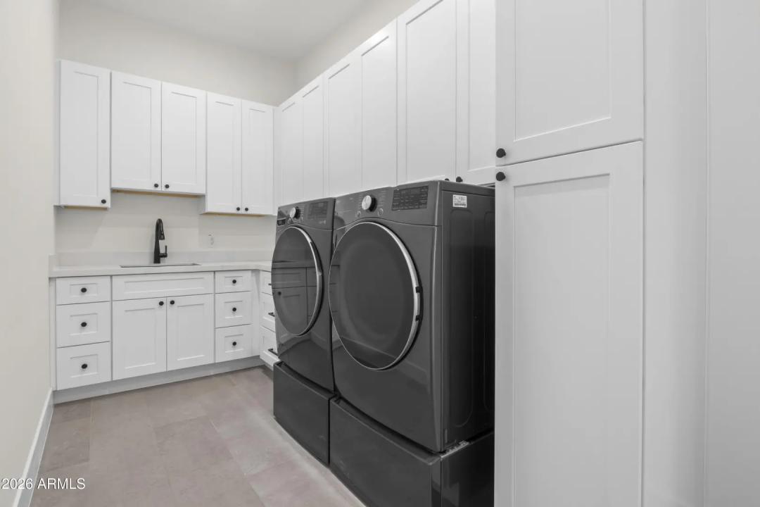 Real Estate Picture 35
