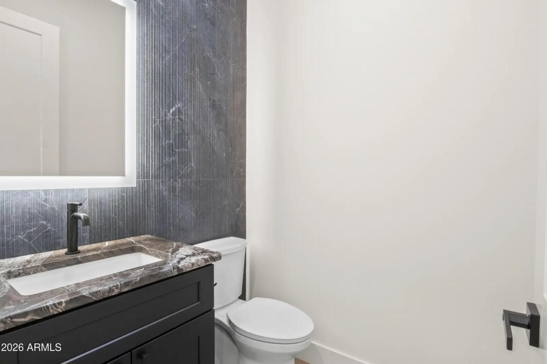 Real Estate Picture 36