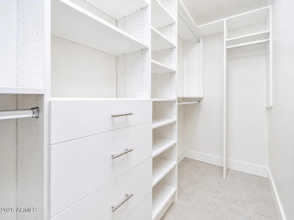 Real Estate Picture 10