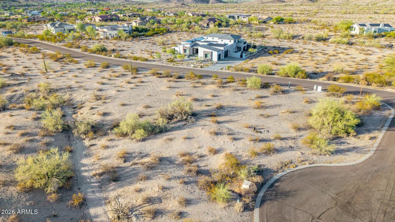 Real Estate Picture 6