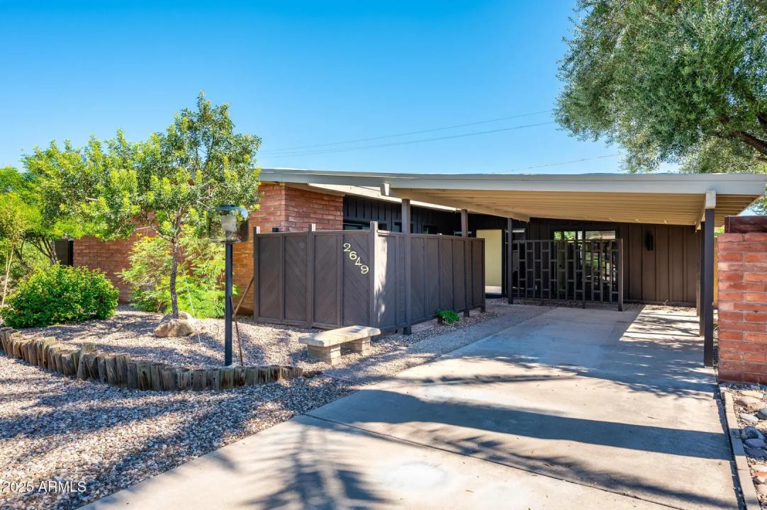 Real Estate Picture 1