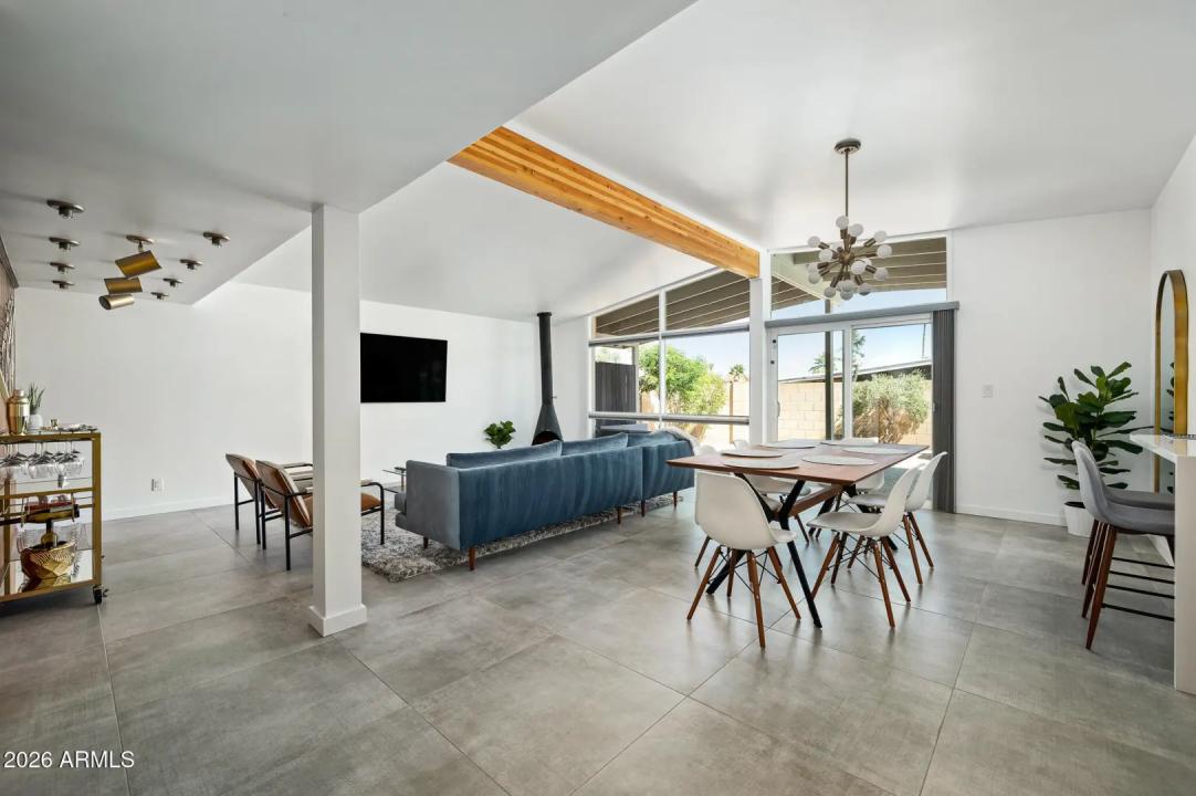 Real Estate Picture 2