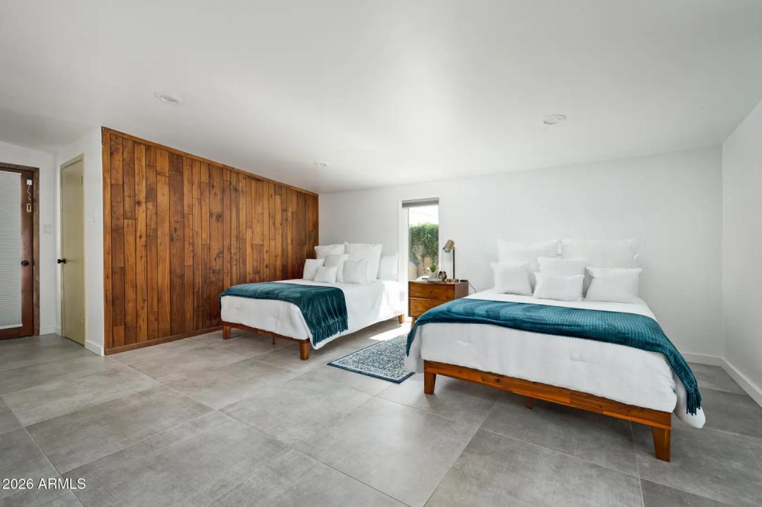Real Estate Picture 19