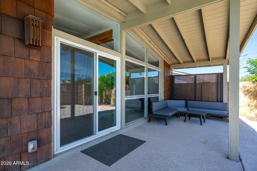 Real Estate Picture 10