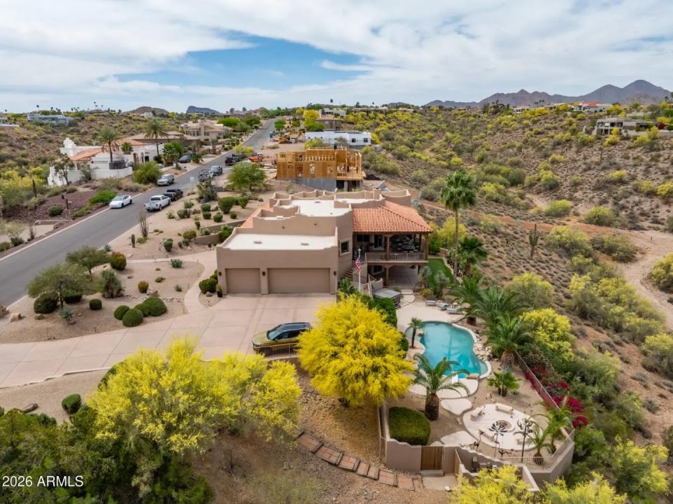 Real Estate Picture 5