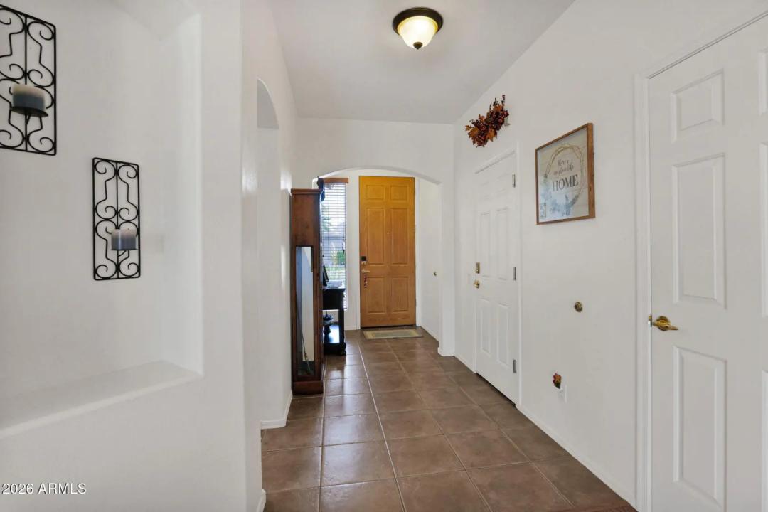 Real Estate Picture 12