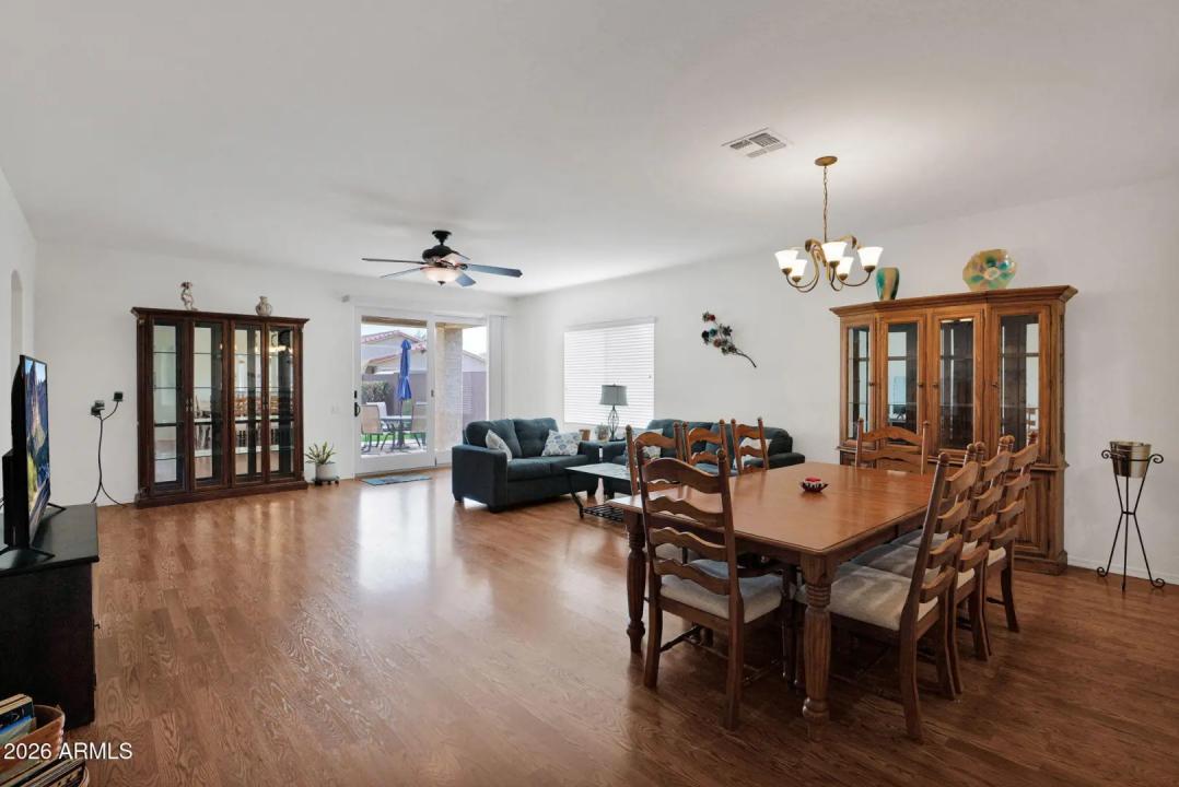 Real Estate Picture 13