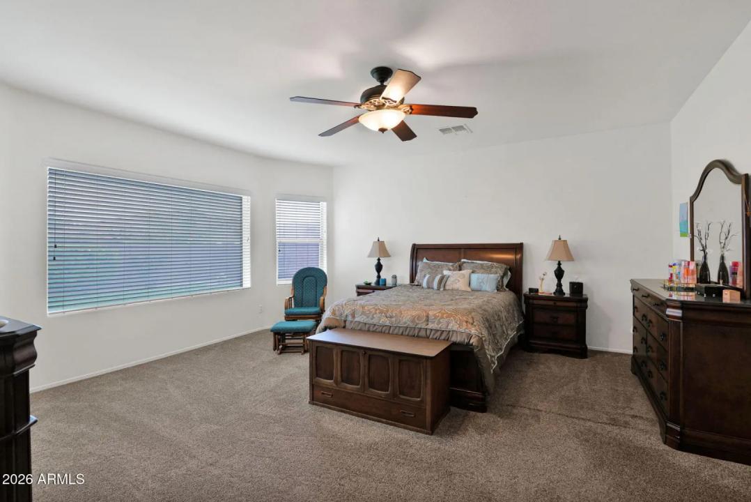 Real Estate Picture 22