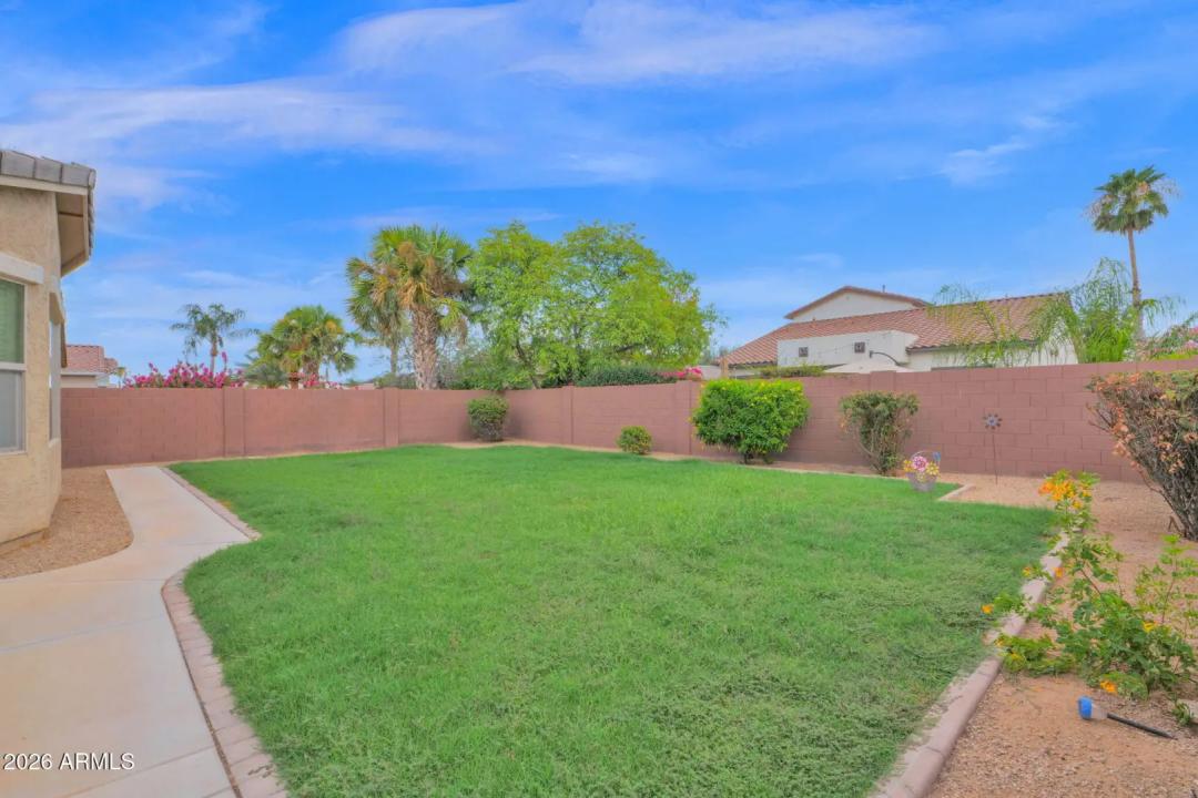 Real Estate Picture 33
