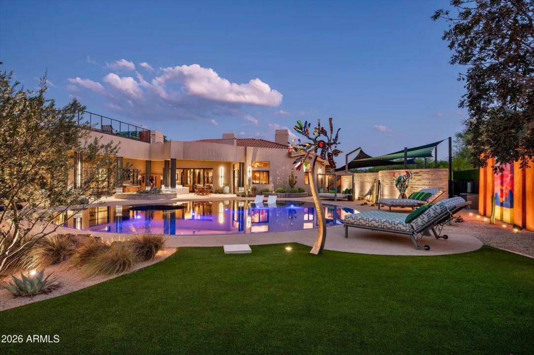 Real Estate Picture 6