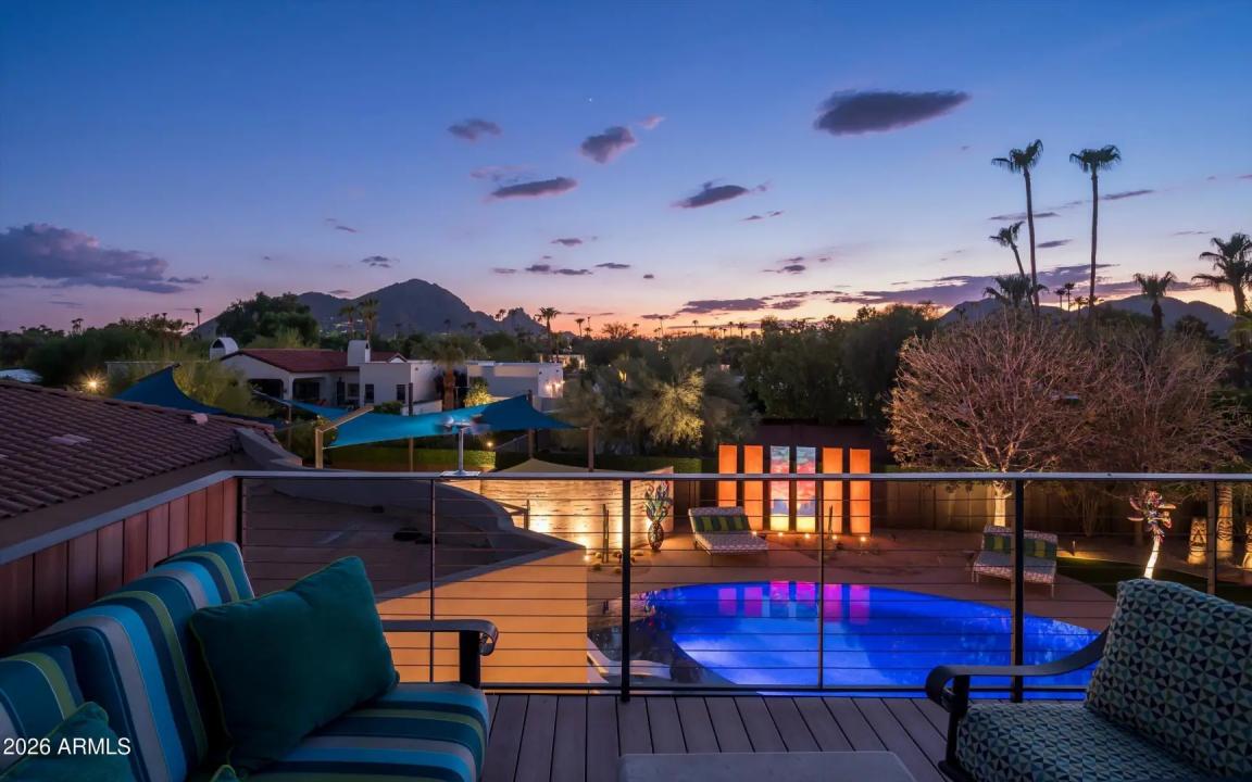Real Estate Picture 5